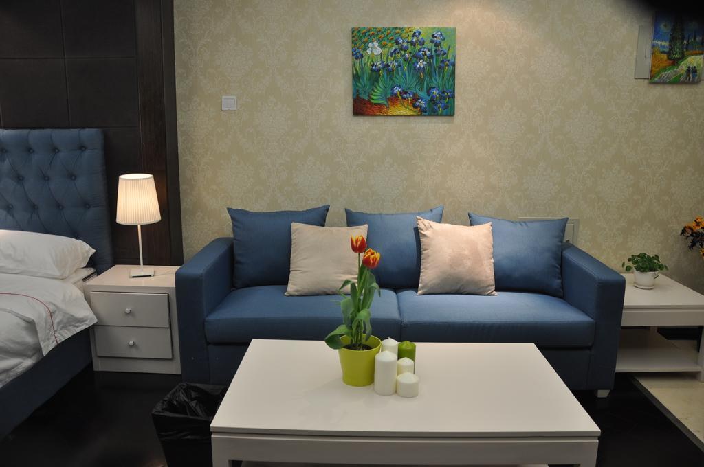 Apartment Ring Service 798 Art Zone *