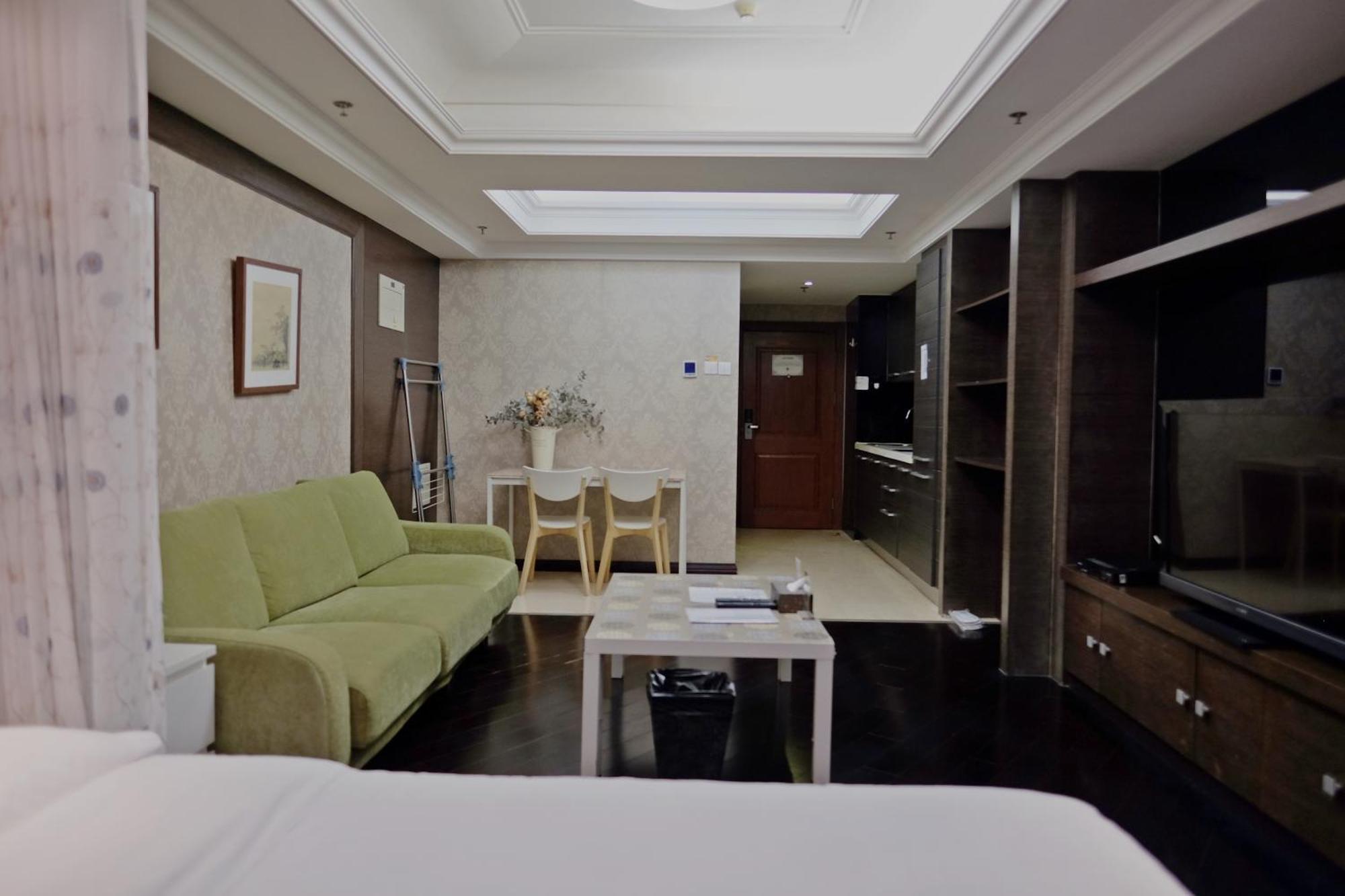 Ring Service 798 Art Zone Apartment